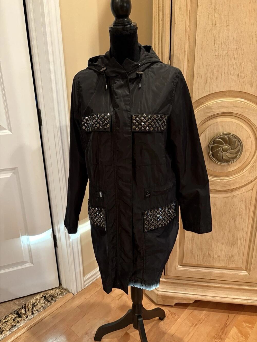 Michael Kors women’s black raincoat with studs on pockets size large new $400